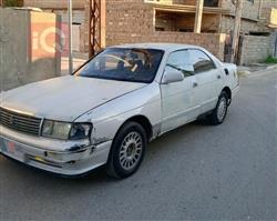 تۆیۆتا کراون